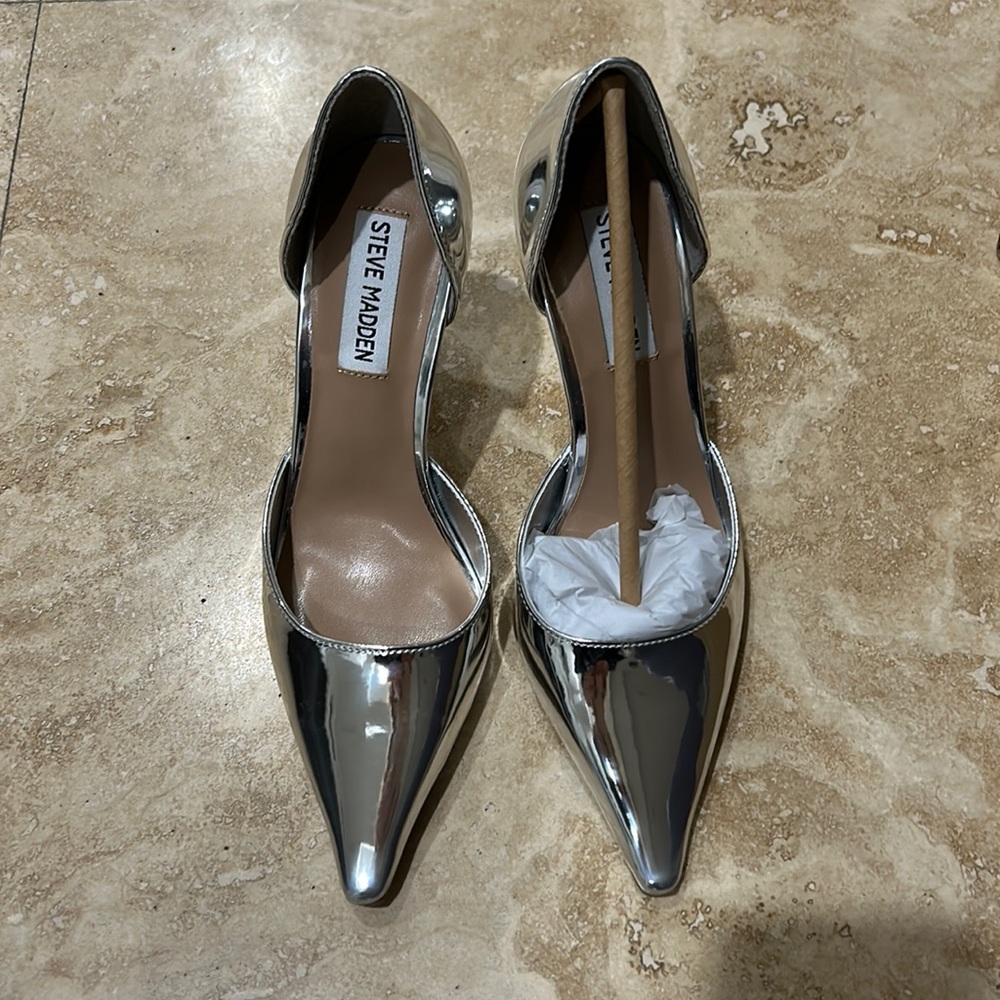 Silver brand new Steve, Madden, Devon heels